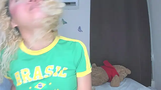 Snapshot of sofiacastillo01 chatting on February 20, 2026, 2:41 pm sofiacastillo01 online show from February 20, 2026, 2:41 pm