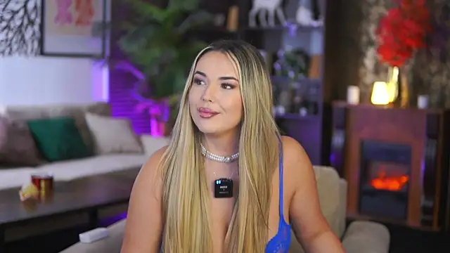 EvaSunderland online show from January 18, 2026, 1:03 pm