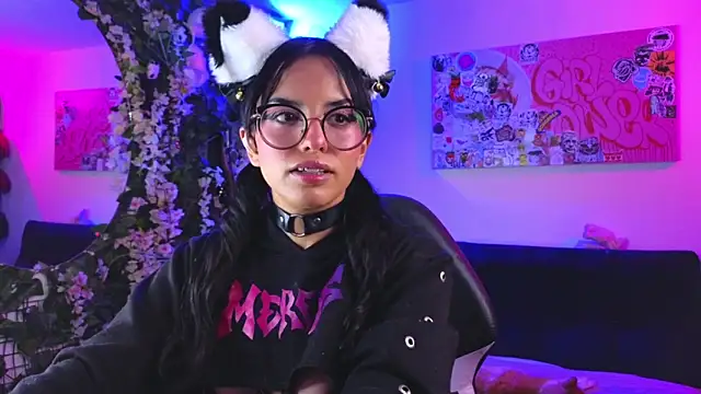 Snapshot of Dann_dan chatting on February 11, 2026, 5:07 am Dann dan online show from February 11, 2026, 5:07 am