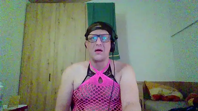 Snapshot of Bigthroaterboy chatting on September 30, 2025, 9:10 pm Bigthroaterboy online show from September 30, 2025, 9:10 pm