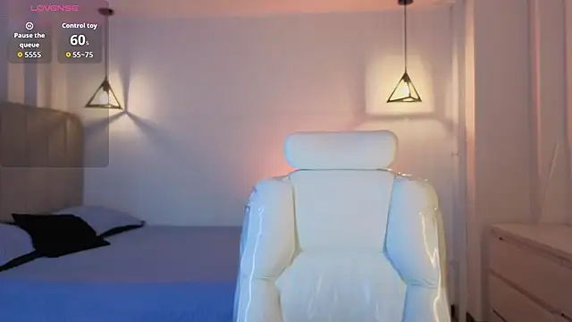 Nathaly-sky online show from July 1, 2026, 10:48 am