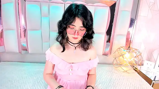 Snapshot of SaraMartini1 chatting on September 21, 2025, 6:29 am SaraMartini1 online show from September 21, 2025, 6:29 am