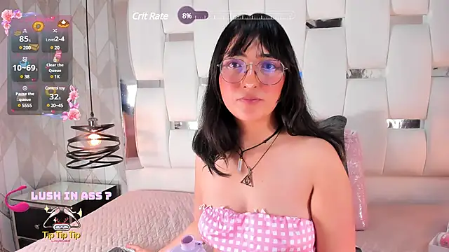 Snapshot of SaraMartini1 chatting on February 14, 2025, 9:13 am SaraMartini1 online show from February 14, 2025, 9:13 am