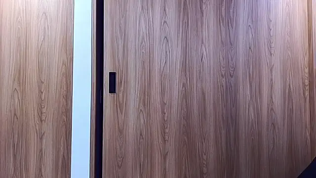 Molly ADY online show from November 9, 2025, 1:09 am