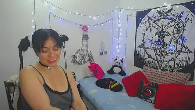 lili peach online show from February 11, 2025, 9:14 pm