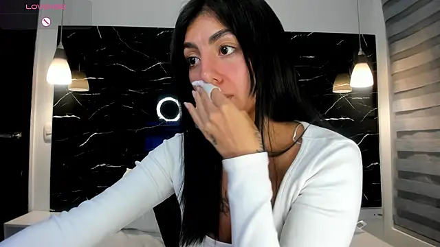 Snapshot of ANTONELLA__ROUSE_ chatting on March 15, 2025, 6:36 am ANTONELLA ROUSE online show from March 15, 2025, 6:36 am