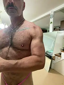DaddySnowXX online show from May 14, 2026, 4:31 am