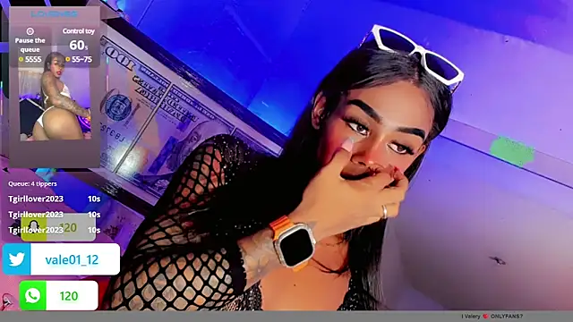 hot goddess3X online show from February 27, 2025, 3:51 am