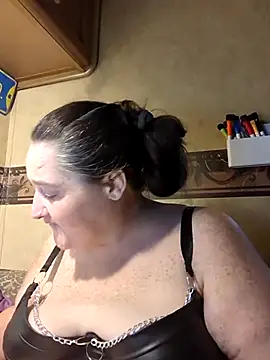 Snapshot of WilldoPita chatting on February 16, 2025, 10:32 am WilldoPita online show from February 16, 2025, 10:32 am