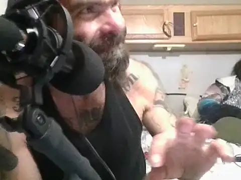 Snapshot of WilldoPita chatting on December 22, 2025, 7:08 am WilldoPita online show from December 22, 2025, 7:08 am