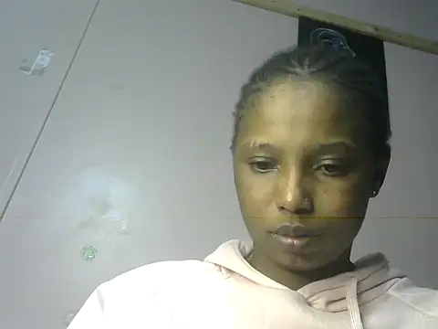 Snapshot of SweetWhisper chatting on November 9, 2025, 6:56 pm SweetWhisper online show from November 9, 2025, 6:56 pm