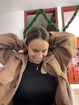 Snapshot of Shanonsex2 chatting on December 23, 2024, 5:11 pm Shanonsex2 online show from December 23, 2024, 5:11 pm