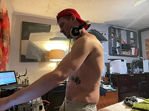 trash4cash online show from February 7, 2026, 7:49 am