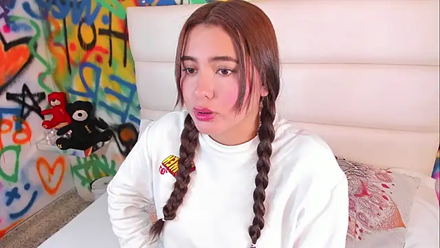 Liana Bernocchi online show from February 2, 2026, 8:08 pm