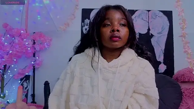 Snapshot of KilyetVera3x chatting on February 6, 2026, 5:47 am KilyetVera3x online show from February 6, 2026, 5:47 am