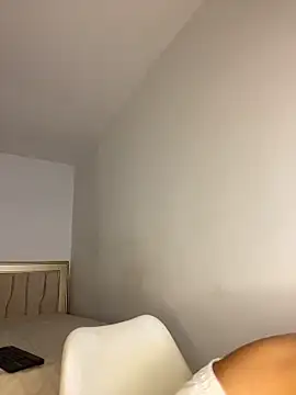 nicoleebony1 online show from May 18, 2026, 5:07 pm
