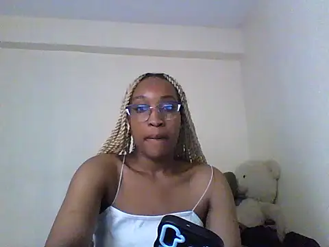 Sexy briellah online show from October 9, 2025, 11:44 am