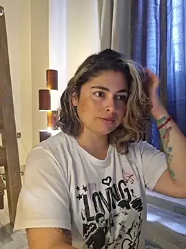 Snapshot of Juliietha_servas chatting on April 5, 2026, 5:30 pm Juliietha servas online show from April 5, 2026, 5:30 pm