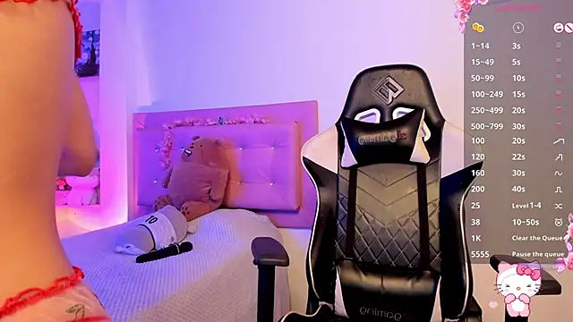 little jade online show from February 13, 2025, 3:14 pm