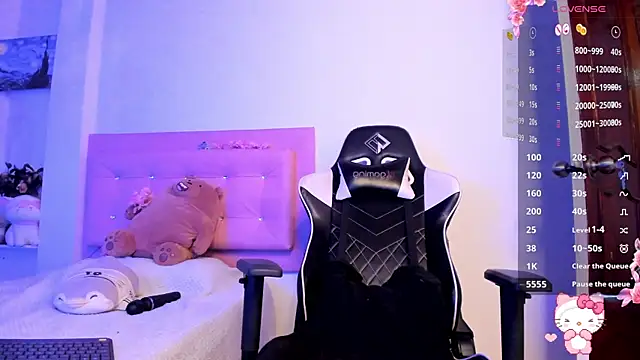 little jade online show from February 17, 2025, 5:34 pm