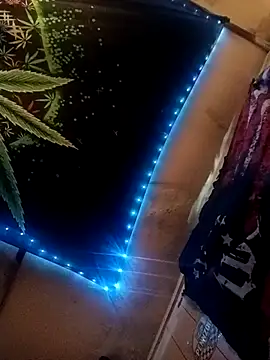 ySqmbVanbe online show from November 1, 2025, 4:45 pm