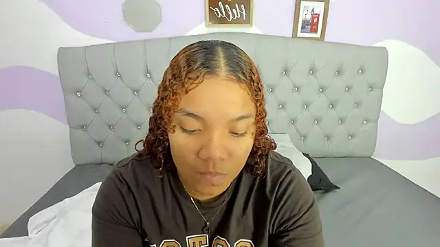 Snapshot of BRIYITHMENA chatting on February 10, 2026, 12:15 pm BRIYITHMENA online show from February 10, 2026, 12:15 pm