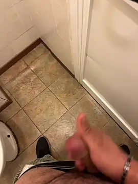 Snapshot of _themask_ chatting on October 6, 2025, 12:50 pm themask online show from October 6, 2025, 12:50 pm