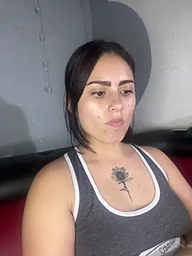 Snapshot of Azuna25 chatting on June 24, 2026, 9:12 pm Azuna25 online show from June 24, 2026, 9:12 pm