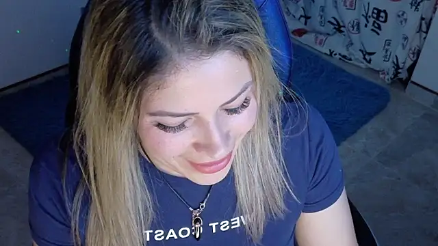 Natalia Montoya online show from October 19, 2025, 12:46 am