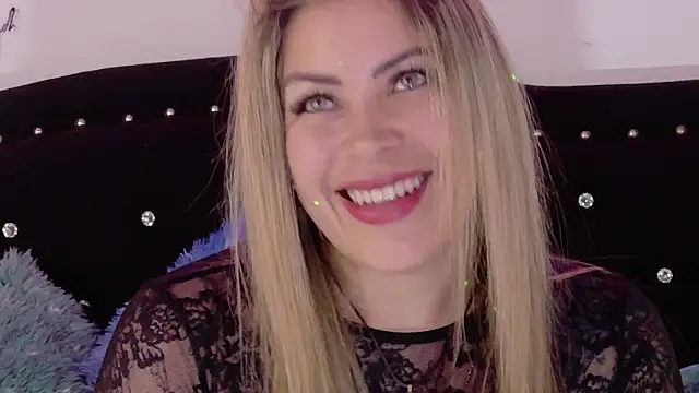 Snapshot of Natalia_Montoya chatting on September 9, 2025, 2:54 am Natalia Montoya online show from September 9, 2025, 2:54 am