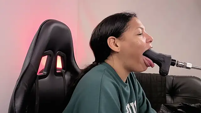 Snapshot of Anabel693 chatting on December 19, 2025, 8:44 pm Anabel693 online show from December 19, 2025, 8:44 pm