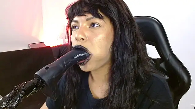 Snapshot of Anabel693 chatting on February 25, 2025, 11:21 am Anabel693 online show from February 25, 2025, 11:21 am