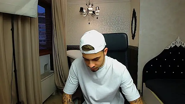 BrandonTate online show from October 23, 2025, 4:33 am