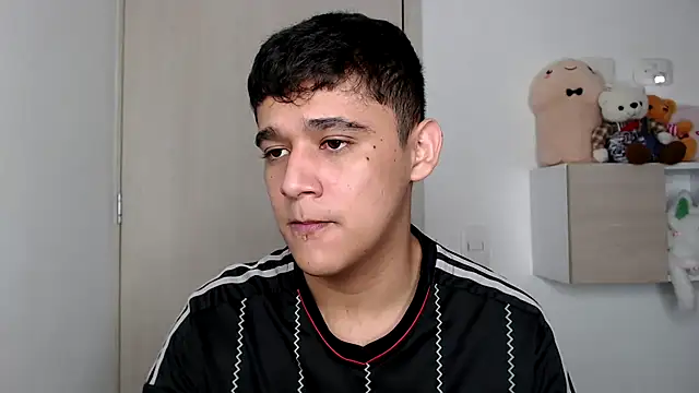 Snapshot of kaiine190 chatting on February 6, 2026, 9:38 am kaiine190 online show from February 6, 2026, 9:38 am