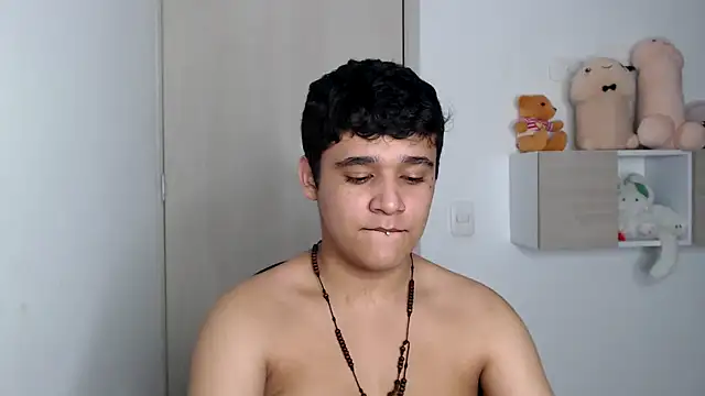 kaiine190 online show from October 19, 2025, 11:02 am