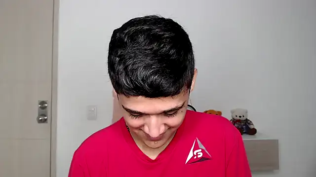 Snapshot of kaiine190 chatting on January 17, 2026, 6:28 am kaiine190 online show from January 17, 2026, 6:28 am