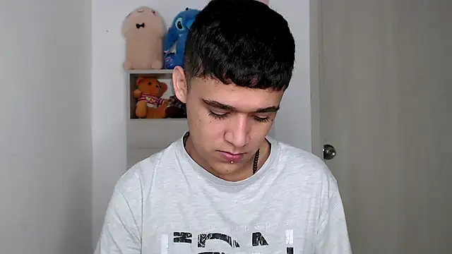 Snapshot of kaiine190 chatting on February 16, 2026, 10:03 am kaiine190 online show from February 16, 2026, 10:03 am