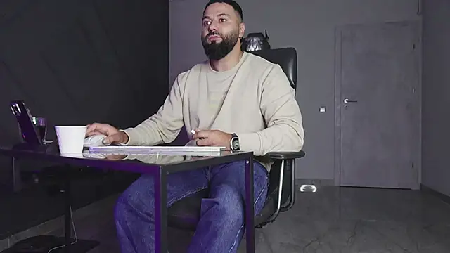 mattmasterss online show from October 12, 2025, 10:11 pm