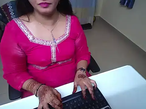 Arushisingh8888 online show from September 27, 2025, 11:05 am