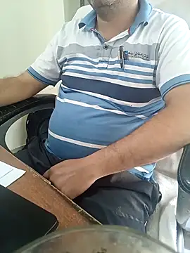 Snapshot of Hot-man39 chatting on November 5, 2025, 8:39 am Hot-man39 online show from November 5, 2025, 8:39 am