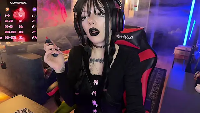 Eva-miller1 online show from November 7, 2025, 9:25 am