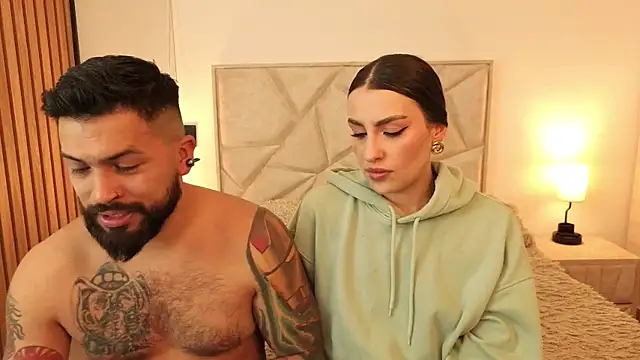 teseo and afroditha  online show from December 4, 2025, 3:27 am