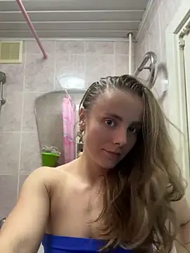 AlisaKissss online show from May 15, 2026, 7:45 pm