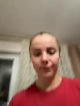 Snapshot of AlisaKissss chatting on October 18, 2025, 7:27 pm AlisaKissss online show from October 18, 2025, 7:27 pm