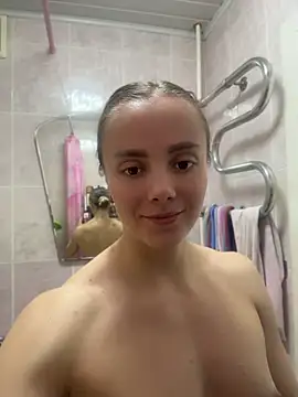 AlisaKissss online show from May 21, 2026, 8:01 am