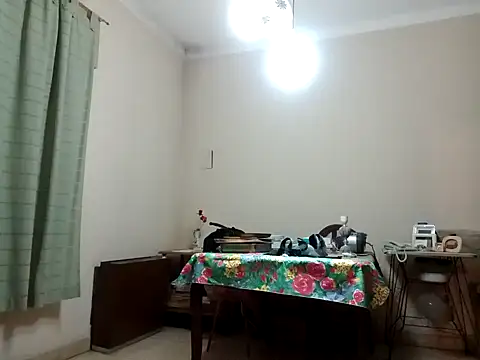 Snapshot of manucho2023 chatting on October 2, 2025, 8:40 am manucho2023 online show from October 2, 2025, 8:40 am