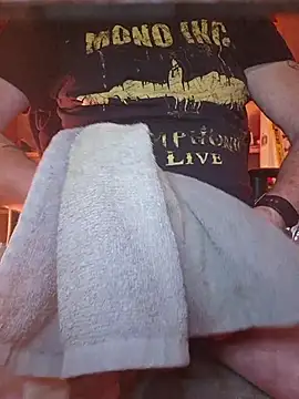 Snapshot of papasuchtpussy chatting on February 24, 2026, 11:22 am papasuchtpussy online show from February 24, 2026, 11:22 am