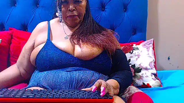 ebonycandy10 online show from September 24, 2025, 5:19 pm