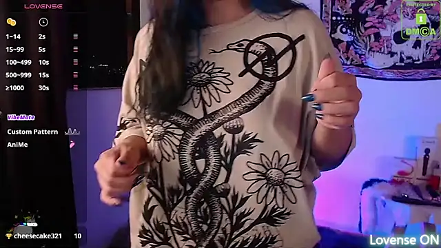 sweetcoralinee online show from September 13, 2025, 12:10 am