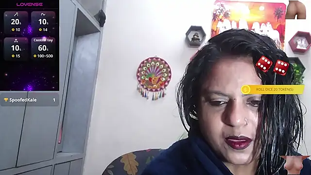 Sexy komolika online show from November 9, 2025, 2:21 pm